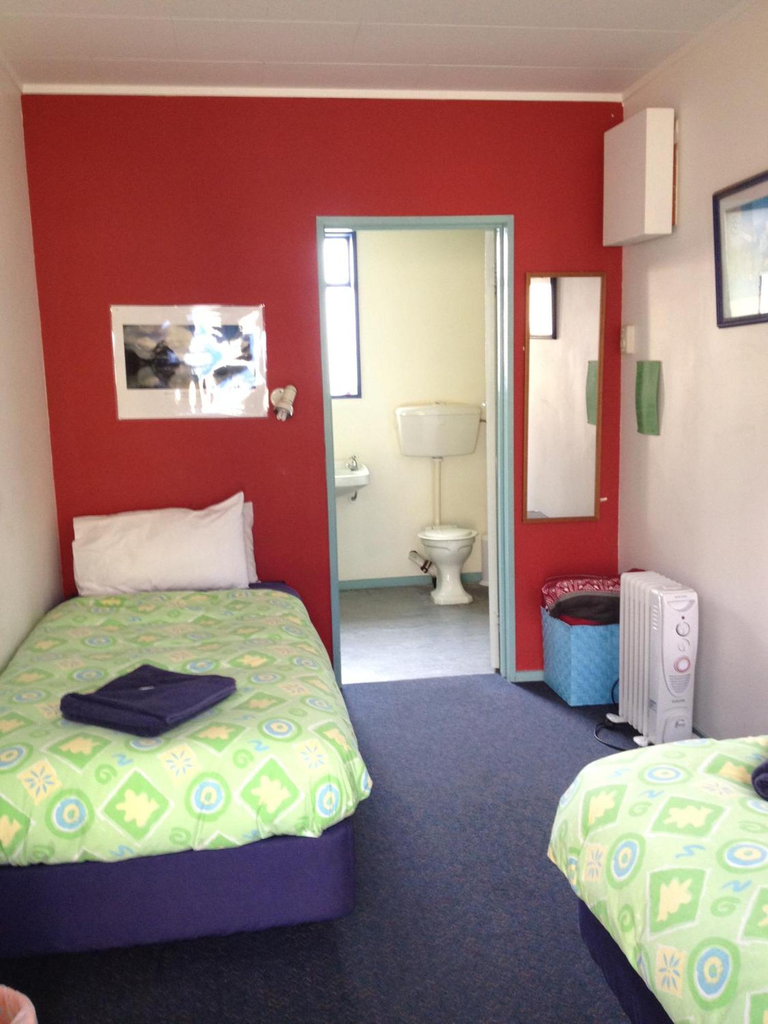 Sequoia Lodge Backpackers Picton Buitenkant foto