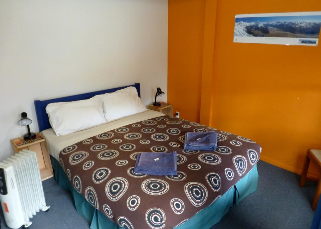 Sequoia Lodge Backpackers Picton Buitenkant foto